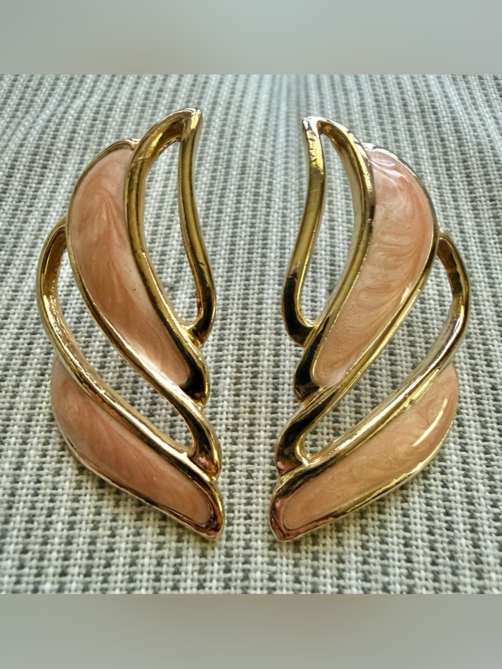 Peach Swirl Angle Wing Enamel Gold-Tone Pierced Vintage Earrings